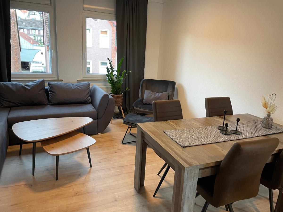 ヒルデスハイムFlatlight - Perfect For 4 - Kitchen - Parking - Netflixアパートメント エクステリア 写真