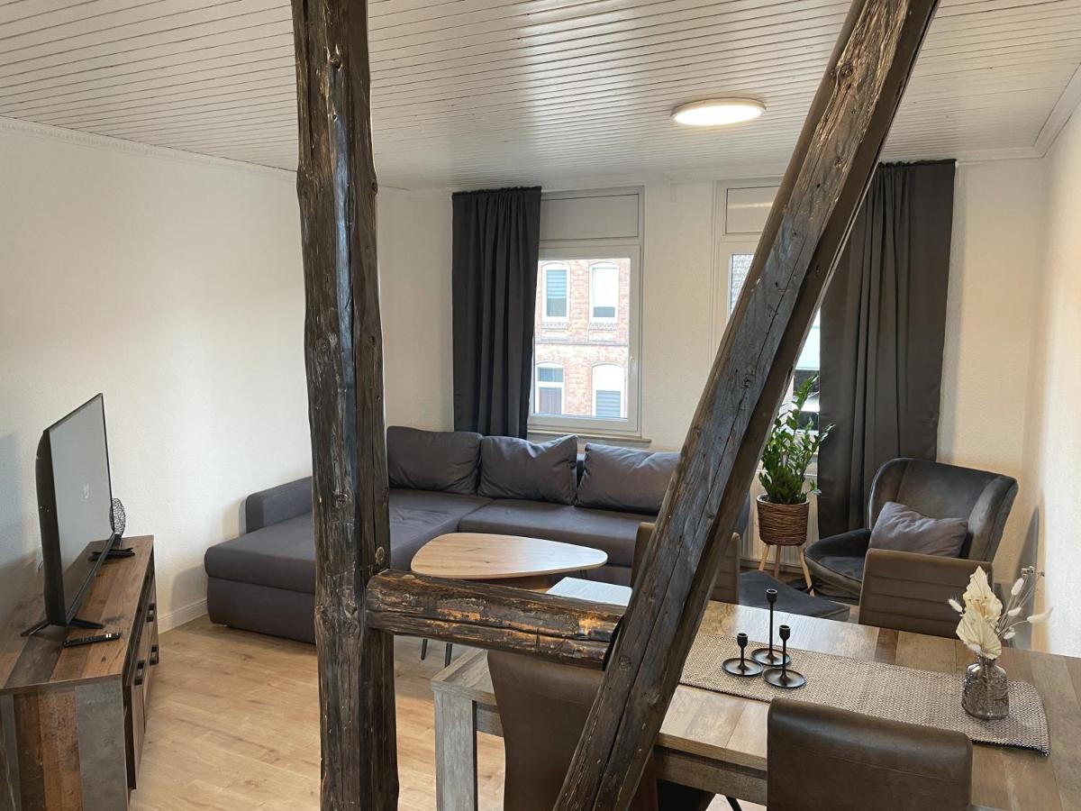 ヒルデスハイムFlatlight - Perfect For 4 - Kitchen - Parking - Netflixアパートメント エクステリア 写真